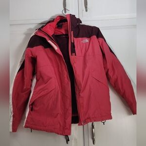 The North Face Hyvent Coral, Burgundy And Beigh Womens Ski Jacket Size L